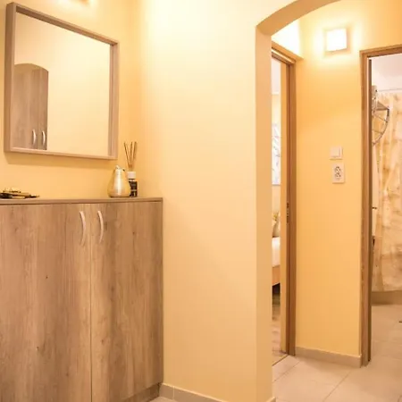 Golden Apartment Baneasa Bucharest Exterior photo