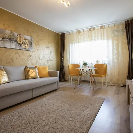 Golden Apartment Baneasa Bucharest Exterior photo
