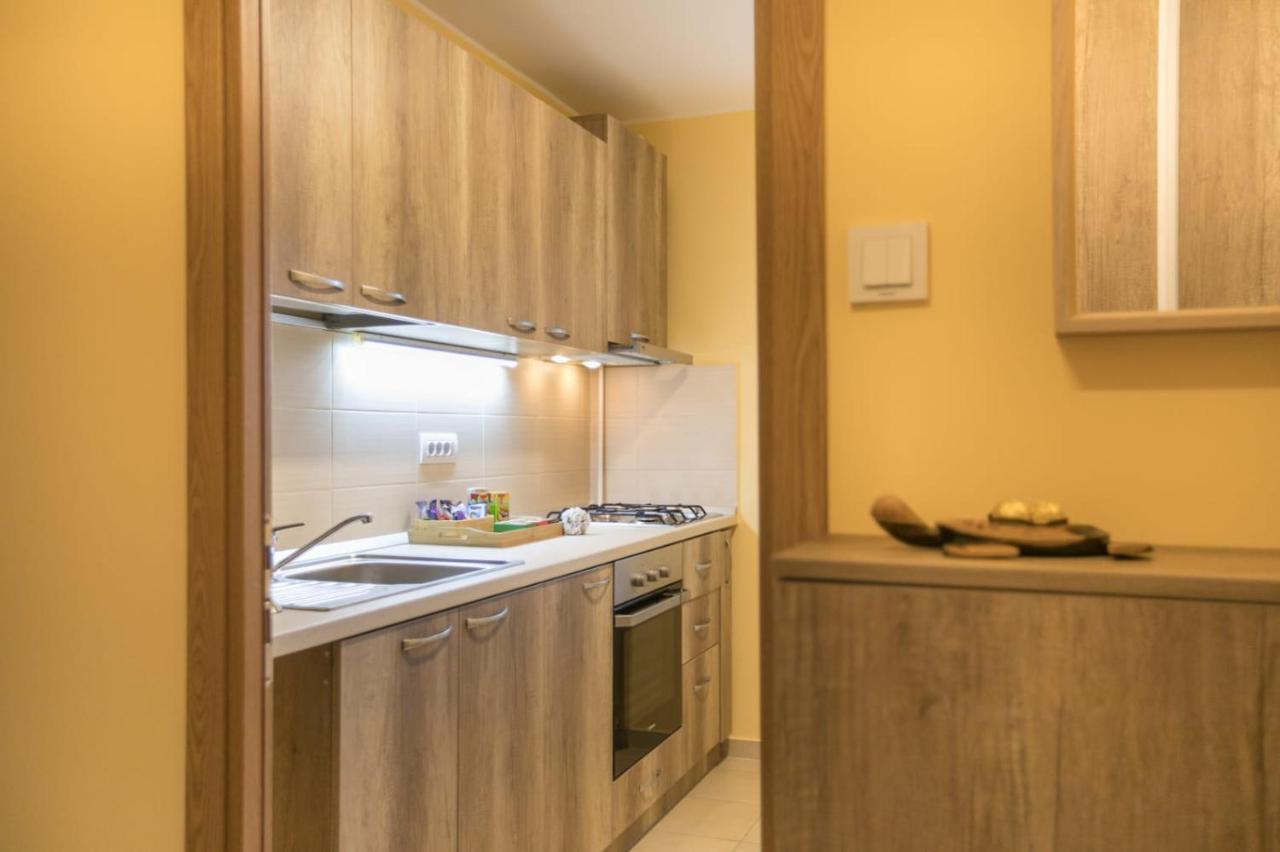 Apartment Golden Baneasa *