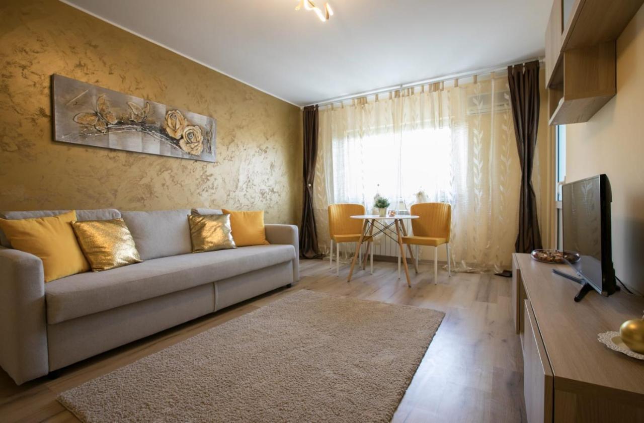 Golden Baneasa Apartment *