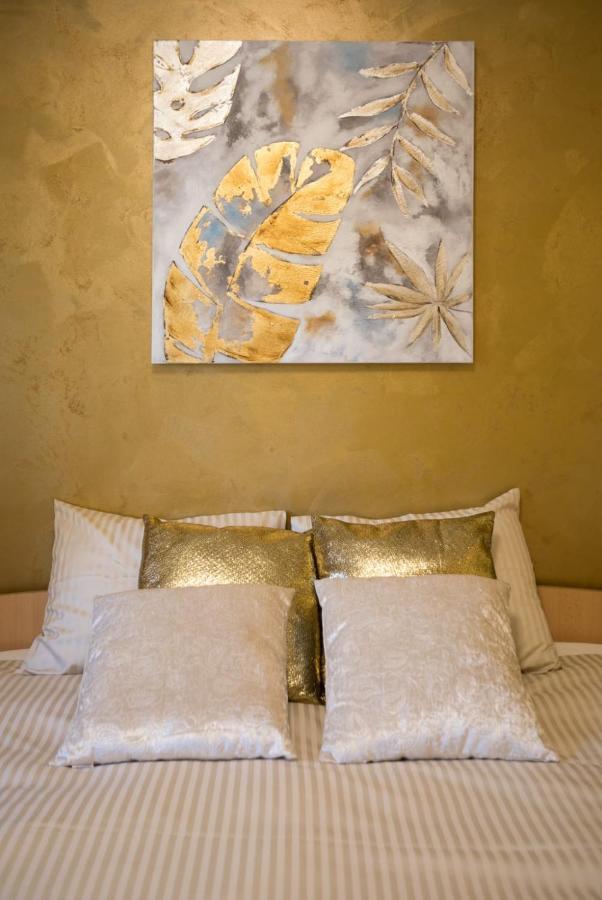 Golden Baneasa Apartment *